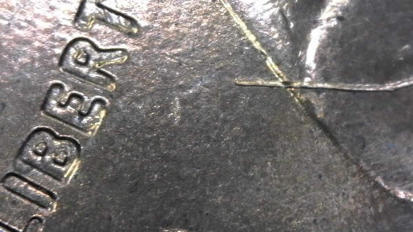 2001-P-Lincoln-Memorial-Cent-Struck-Through-Wire-Brush-Bristle-Found-CRH!